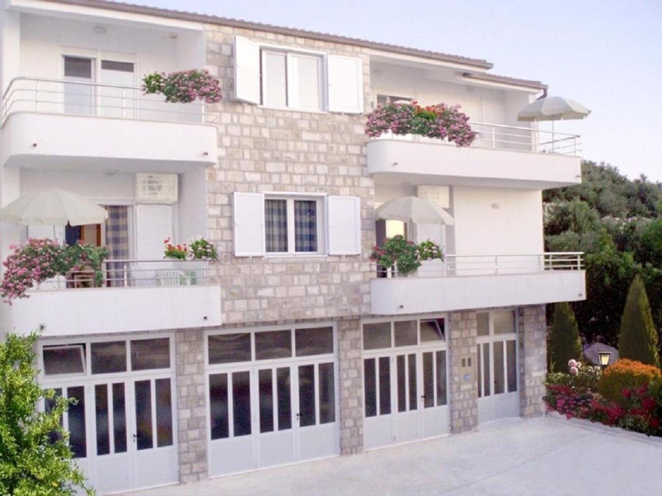 Apartments Ivi - 100 M From Pebble Beach Drasnice Exterior foto